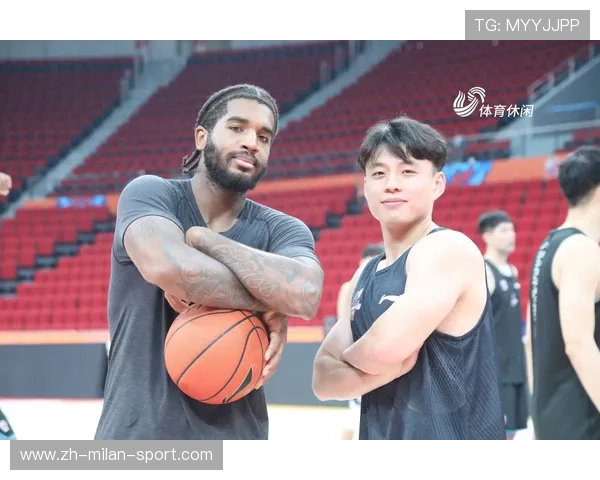 山东高速男篮强势外线表现，三分球继续主宰赛场