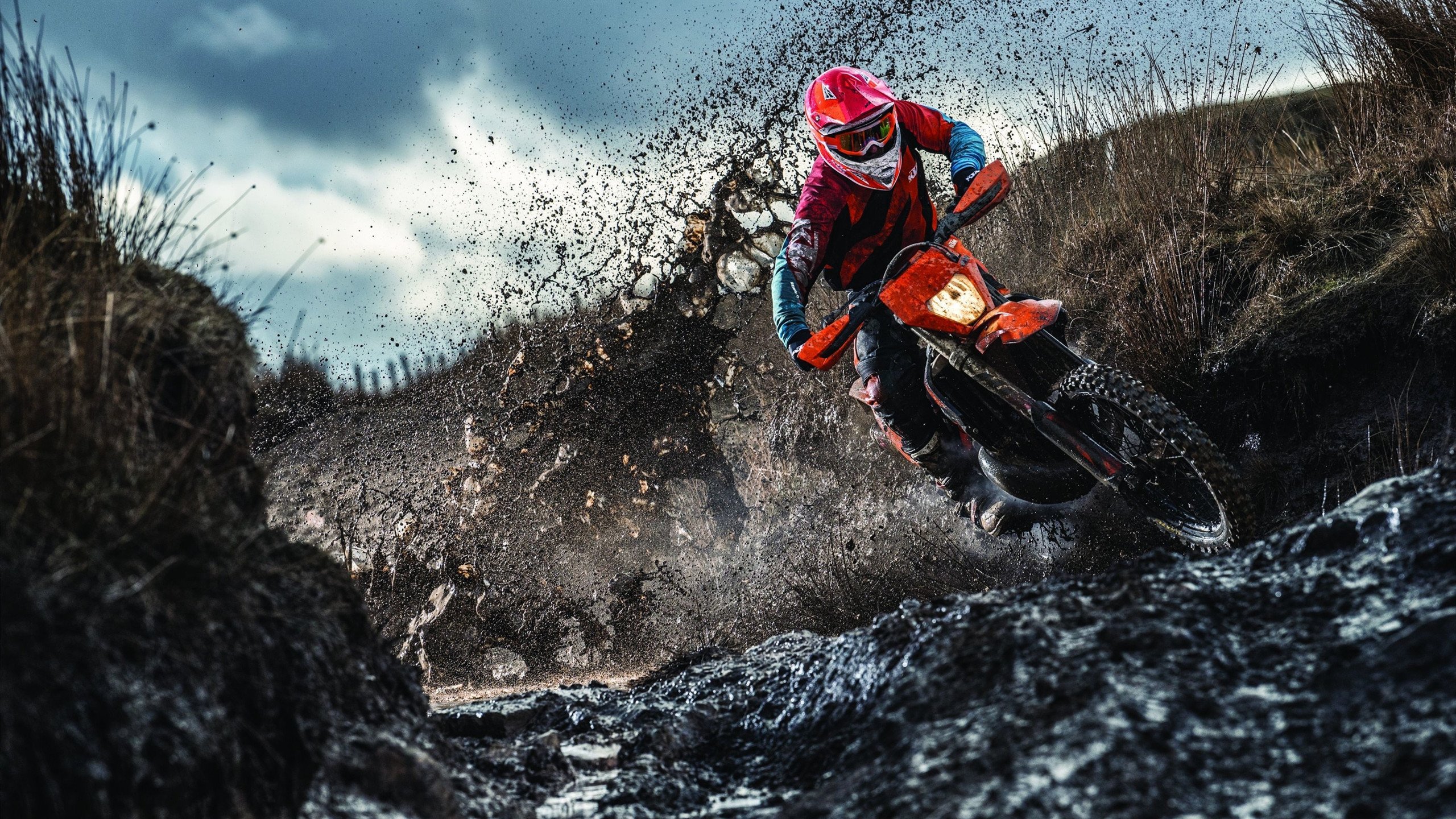 奥斯马尔·奥尔韦拉决赛中段表现抢眼,奥马尔现状