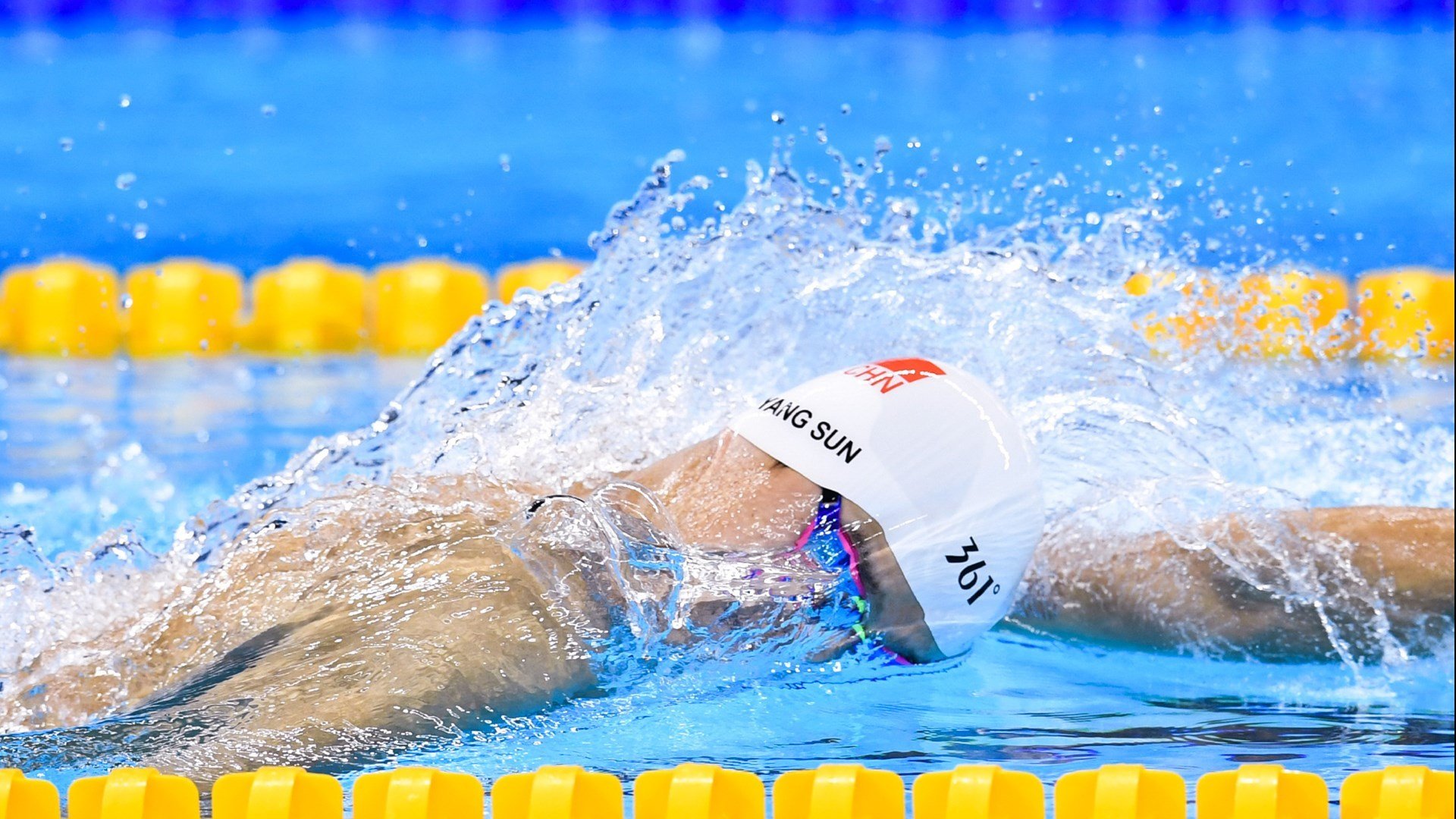 游泳场馆推行冬季训练安全操作规范，游泳馆冬泳